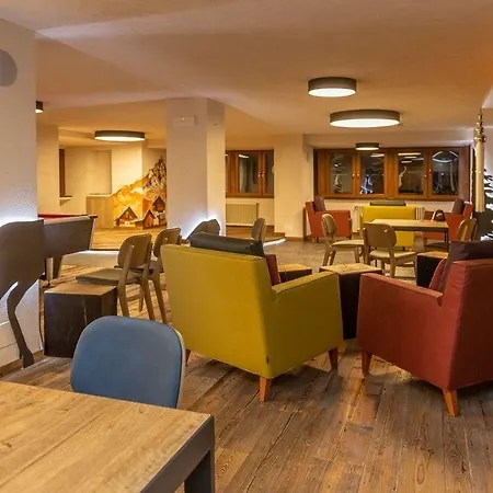 Petit Palais Hotel 3*