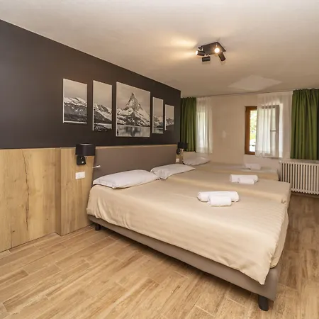 Petit Palais Hotel 3*