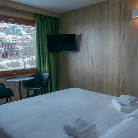 Petit Palais Hotel 3*