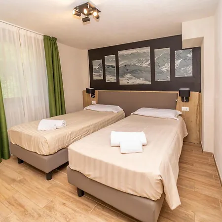 Hotell Petit Palais 3*