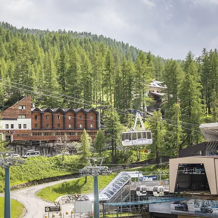 Petit Palais ברויל-קרוויניה