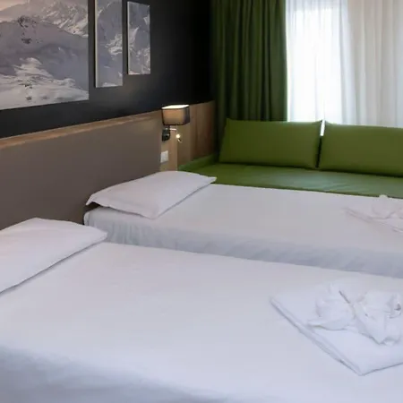 Petit Palais ホテル 3*