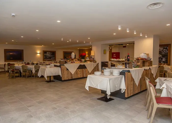 מלון Petit Palais 3*